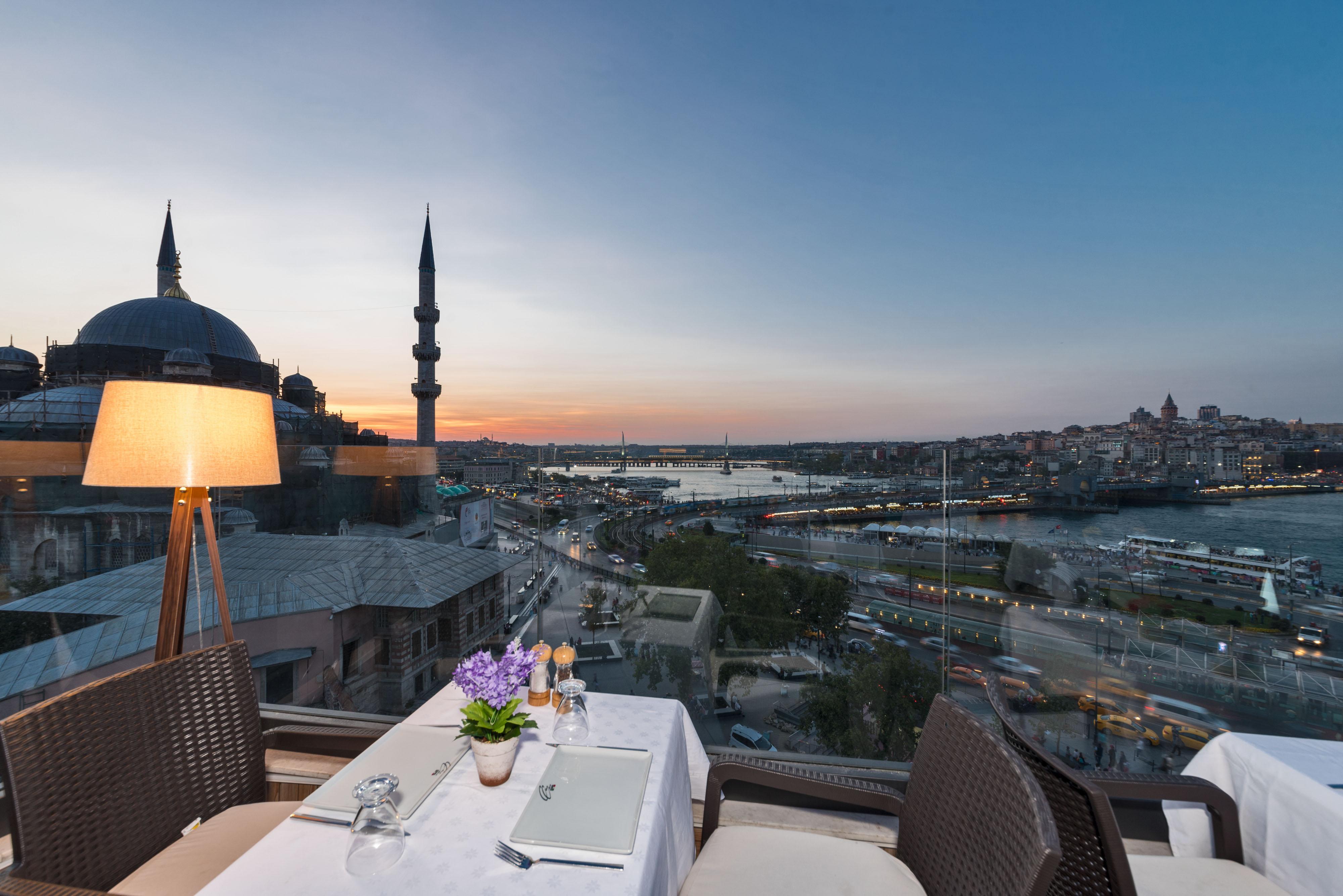 Alpek Hotel Istanbul Bagian luar foto