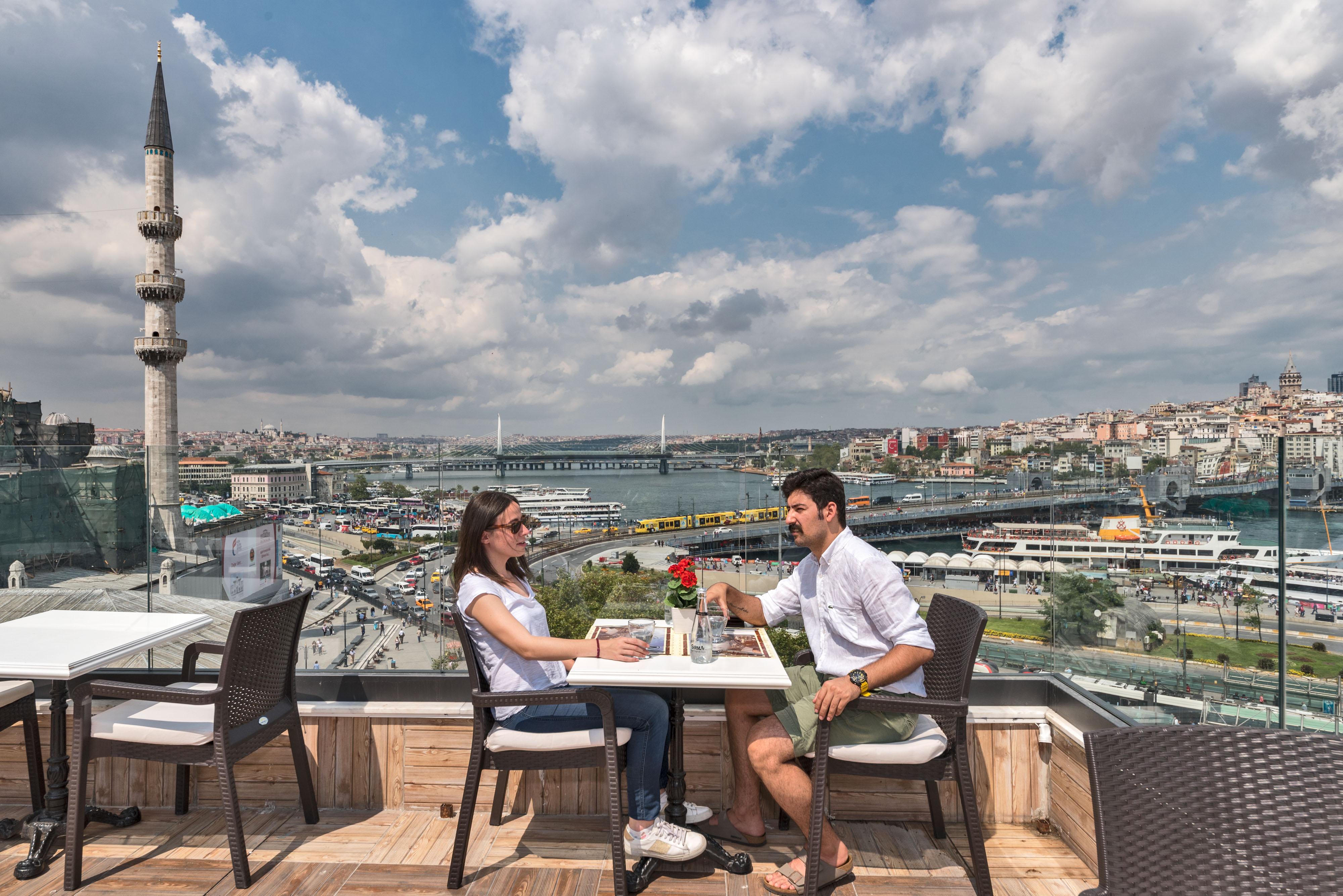 Alpek Hotel Istanbul Bagian luar foto