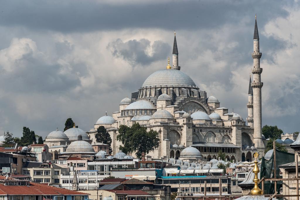 Alpek Hotel Istanbul Bagian luar foto