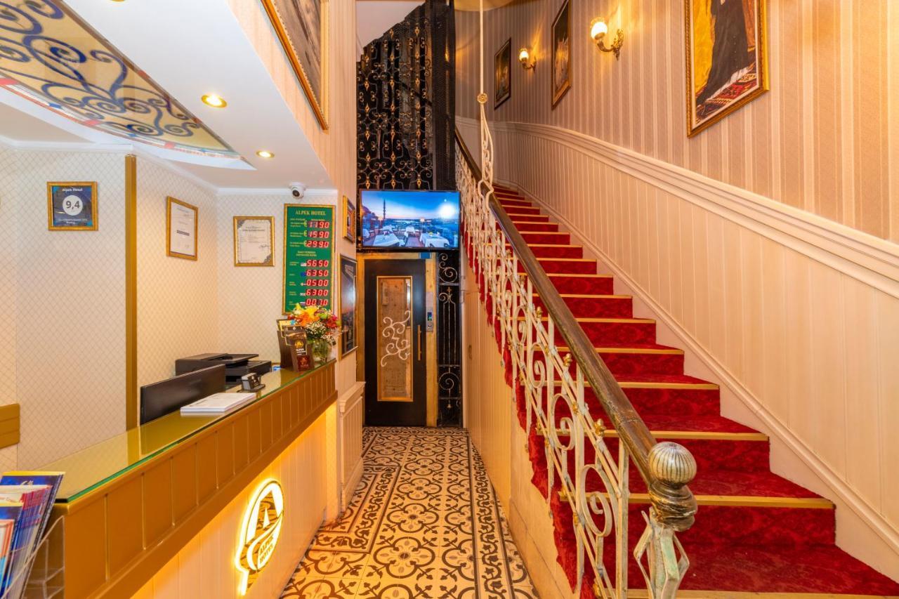 Alpek Hotel Istanbul Bagian luar foto